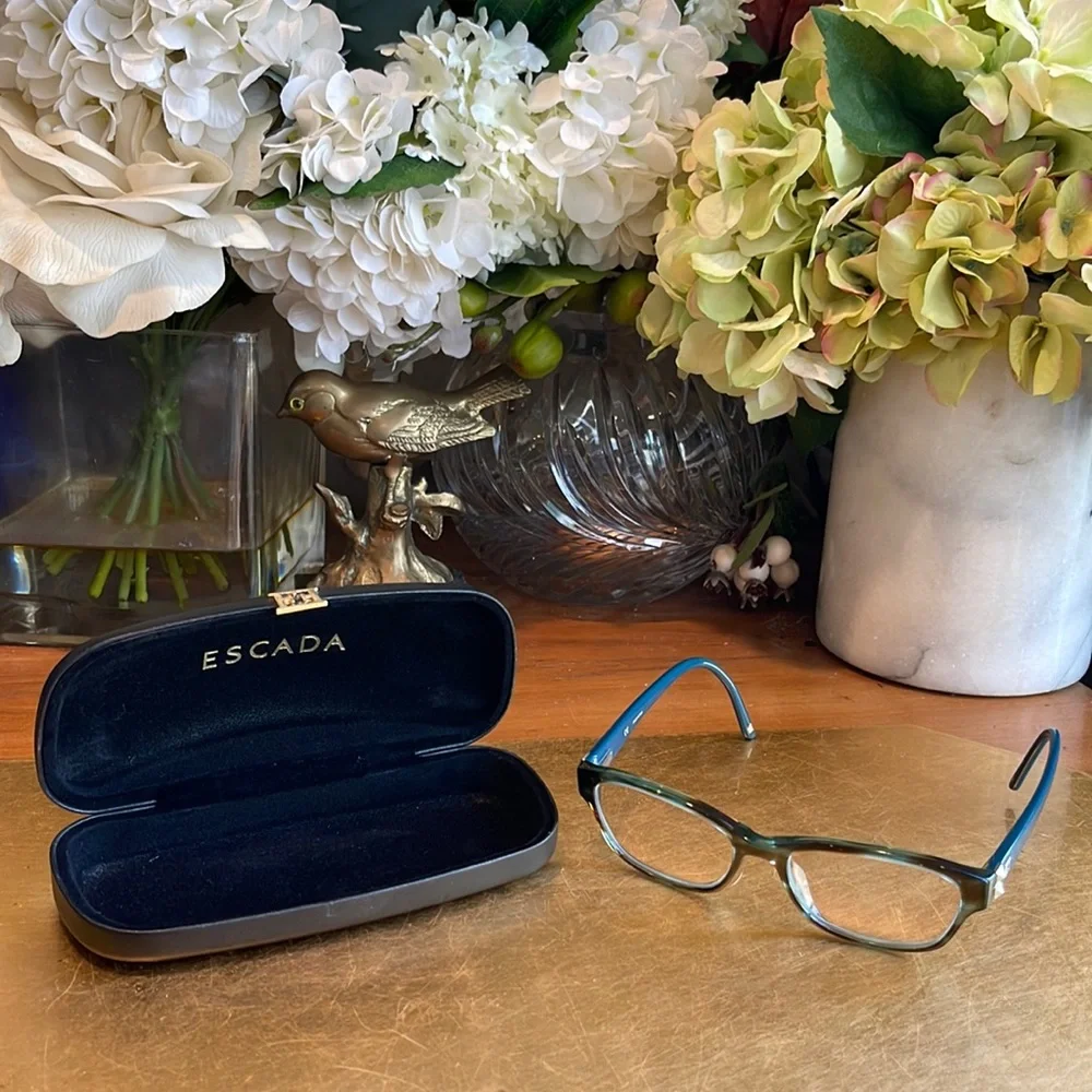 Escada excellent preowned
